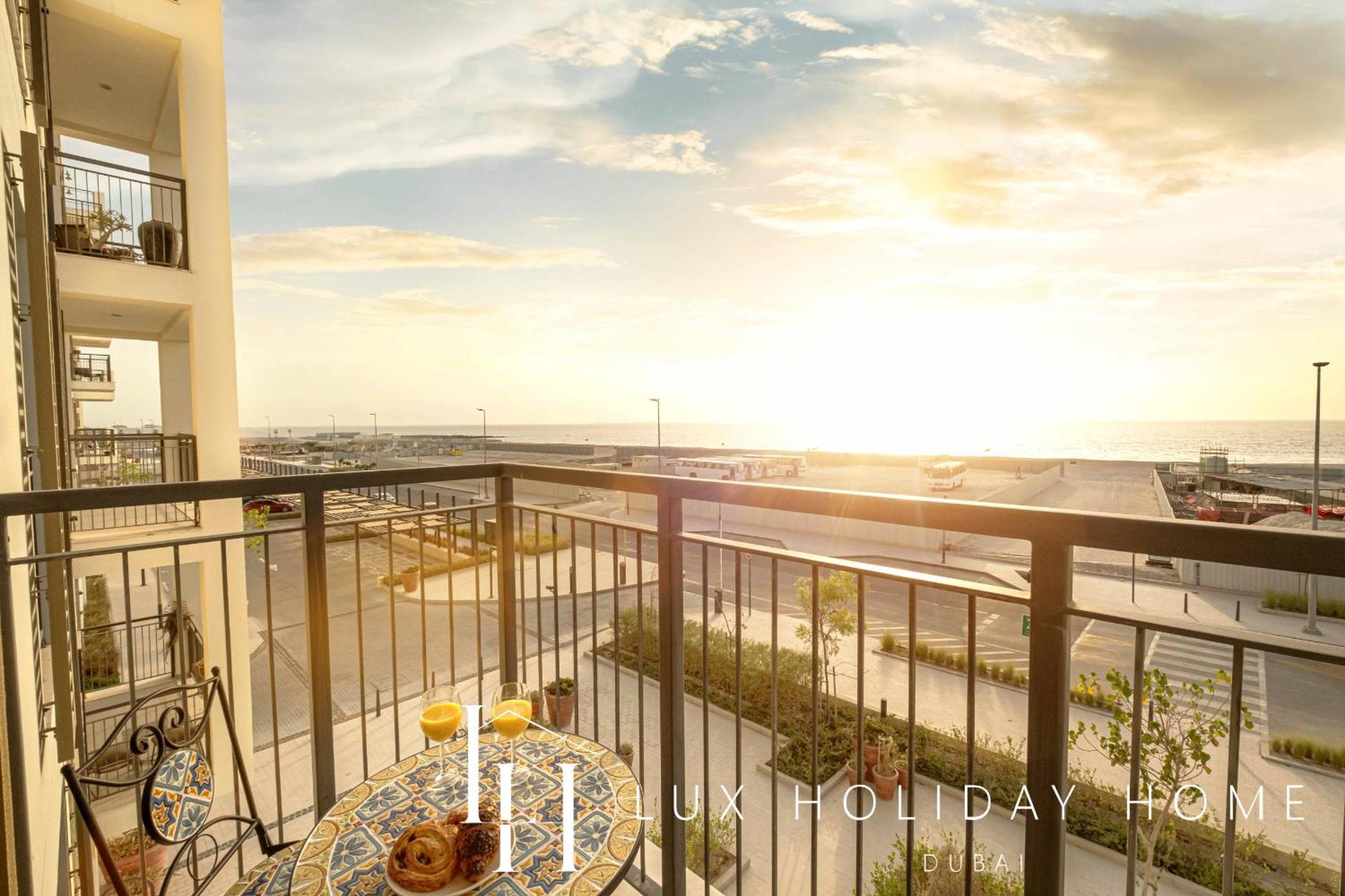 Lux - The La Mer Sea View Suite 3 ドバイ エクステリア 写真